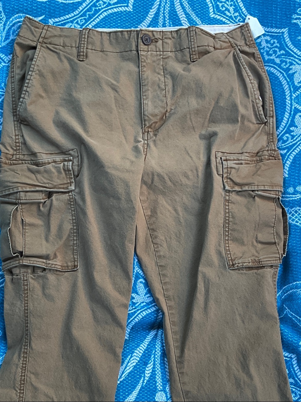 Old Navy Lived-In Straight Cargo Pants Built-In Flex Tan Khaki Mens Size 34x32 - Picture 7 of 8